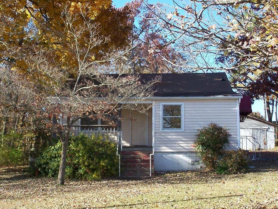 1st image of 3215 Marion Dr