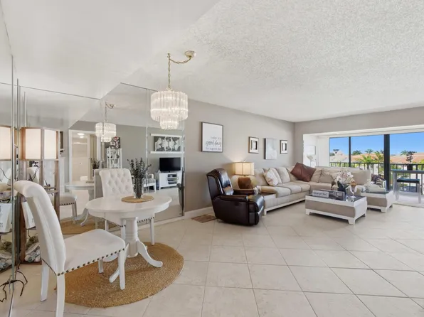 4100 Tivoli Court #301, Lake Worth, FL 33467