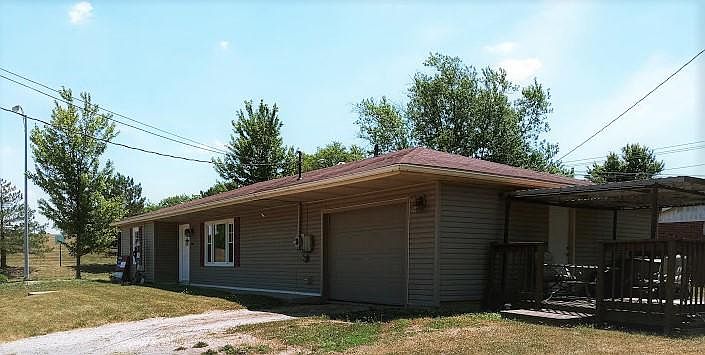 2nd image of 500 Locust St