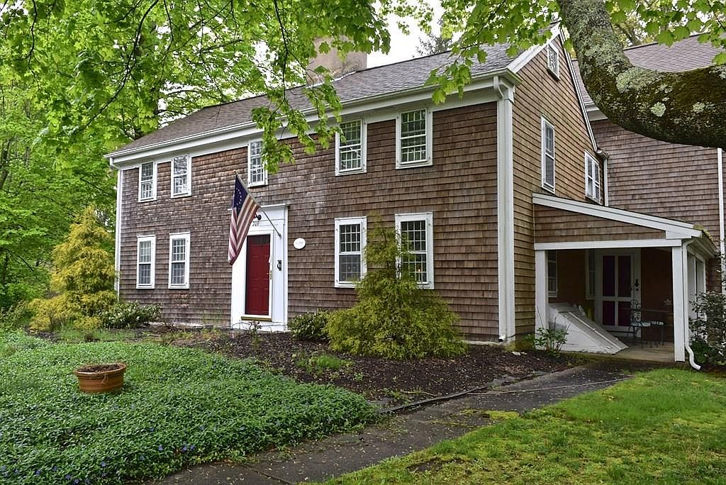 709 Main St, Wareham, MA 02571 Zillow