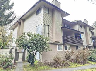 10539 Holly Park Ln, Surrey, BC V3R 6X8
