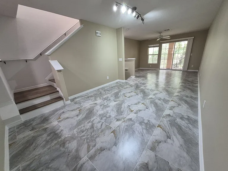 8666 Majestic Elm Ct — Photo 11