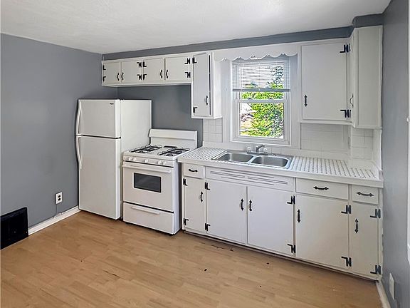 3rd image of 1200 Wilbur Ave
