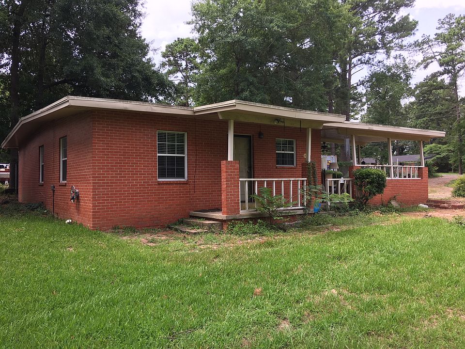1st image of 273 Dogwood St