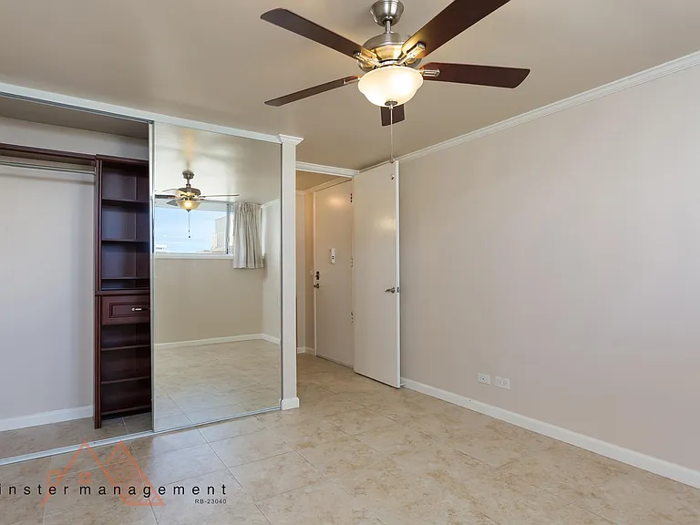 2611 Ala Wai Blvd — Photo 7