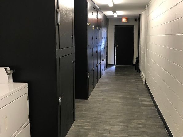 7327 N Rogers Ave APT 104