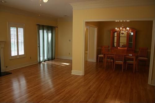 5th image of 109 Berkeshire Ct