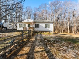 22 Hosten Ln, Powhatan, VA 23139