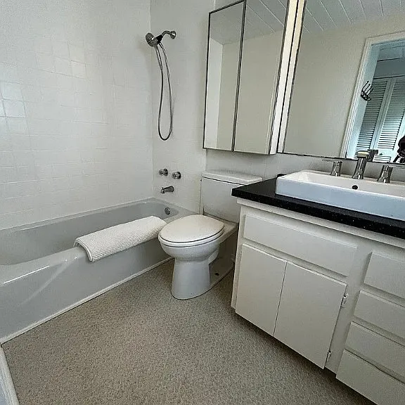 1702 Hill Ave — Photo 16