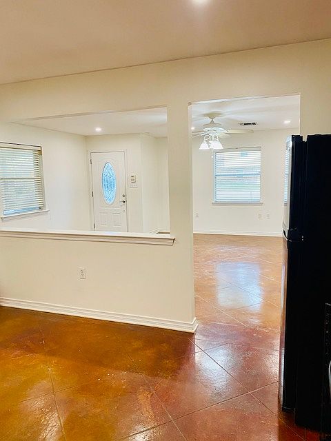 1st image of 44-46 Crislaur Ave