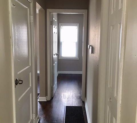5th image of 1884 Brentnell Ave