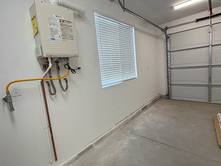 260 Donax Ave — Photo 9