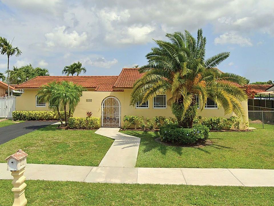 1st image of 1731 SW 103rd Ave