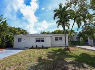 909 SW 7th Ter UNIT 909, Hallandale, FL 33009