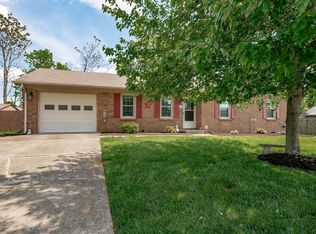 535 Sheffield Dr, Versailles, KY 40383