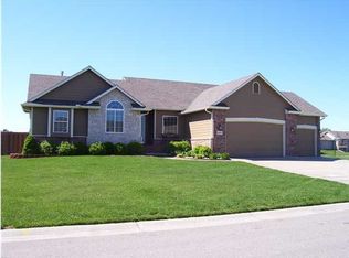 10919 W Lantana St, Wichita, KS 67205