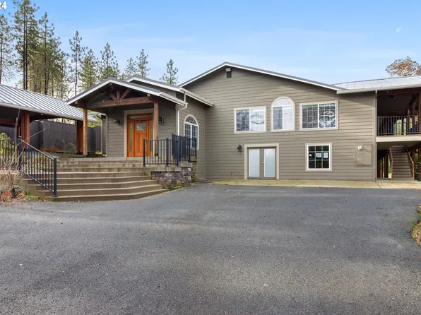 1280 Grays Creek Rd, Grants Pass, OR 97527