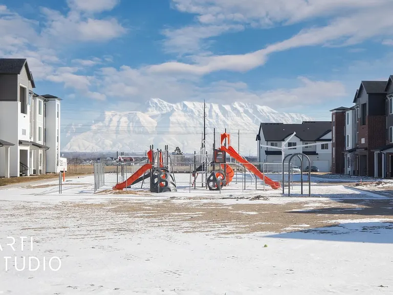 3722 W 1440 N #F302 — Photo 24