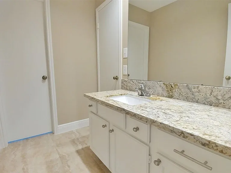 5227 Clarkston Ln — Photo 16