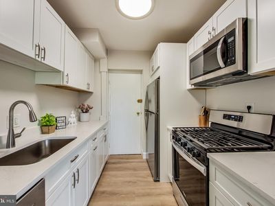 3701 5th St S APT 304, Arlington, VA, 22204