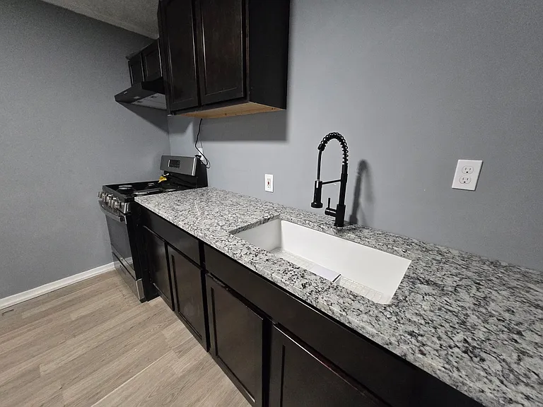 2905 Glenwood Ave #3720 — Photo 1