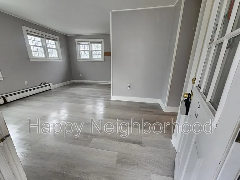 46 Maple St #3 — Photo 2