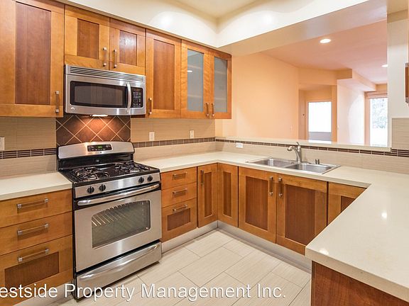 3rd image of 11722 Ohio Ave APT 206