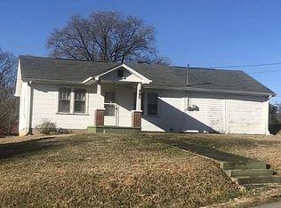 305 Independence Dr, Kingsport, TN 37660