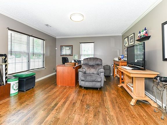 3rd image of 4306 Marchwood Dr