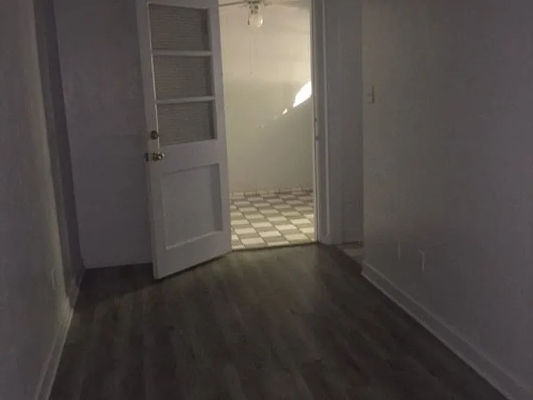 503 E Amelia St — Photo 17