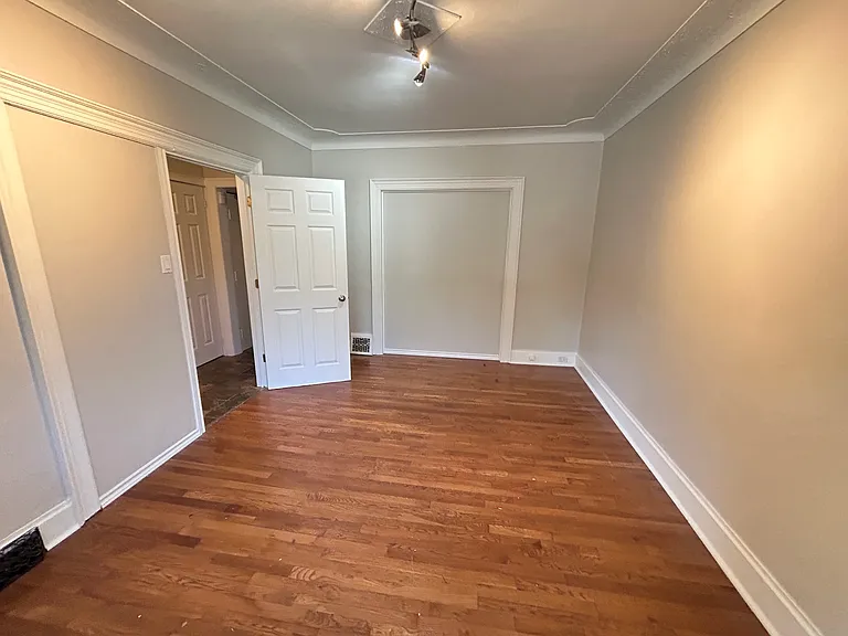 36 Sherman Ave S #1 — Photo 6