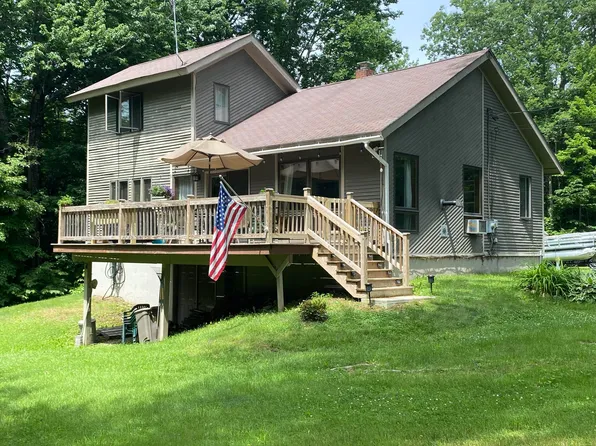 1096 Smithfield Road, Belgrade, ME 04917