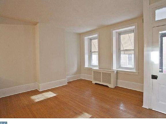 3rd image of 3438 Sunnyside Ave