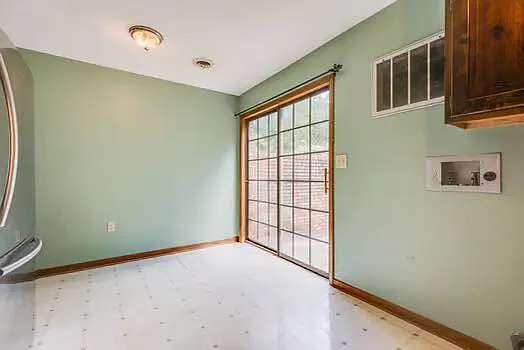 453 Eastley Ct #2 — Photo 7