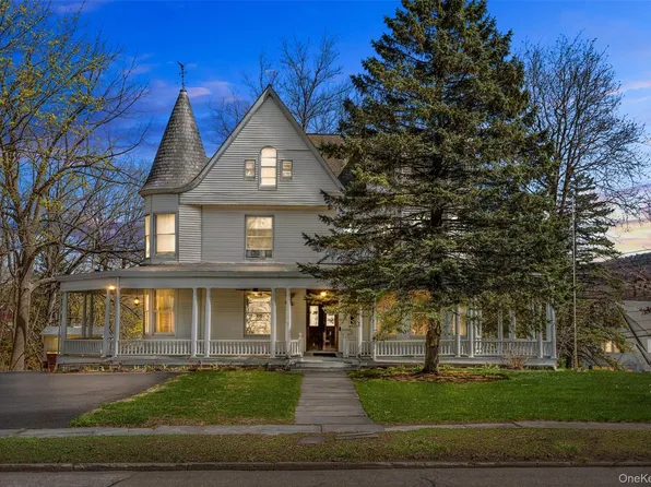 43 Oakland Ave #3, Warwick, NY 10990