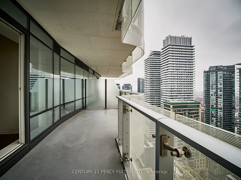 1 Bloor St E #3605 — Photo 21