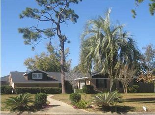 6219 Vicksburg Dr, Pensacola, FL 32503