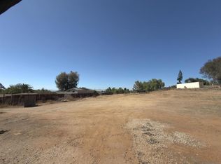 2055 riviera dr, Vista, CA 92084