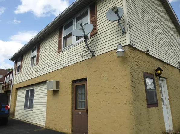 1111 Main St, East Earl, PA 17519