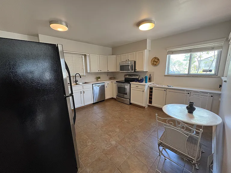 4547 Newton St — Photo 5