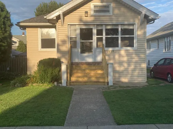 2035 Superior Ave, Whiting, IN 46394