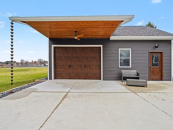 5th image of 531 Foxmoor Dr