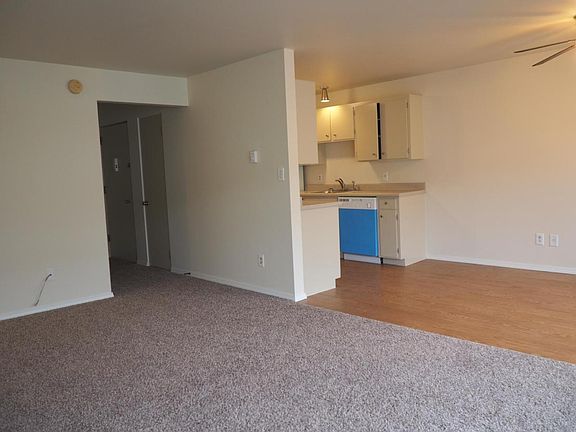 3rd image of 12323 33rd Ave NE #3