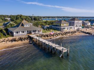 33 Beach Rd, Oak Bluffs, MA 02557