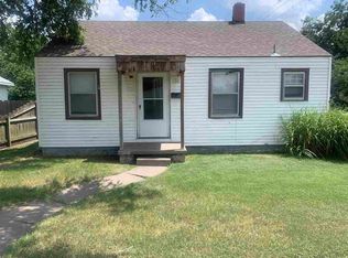 1130 S Dodge Ave, Wichita, KS 67213