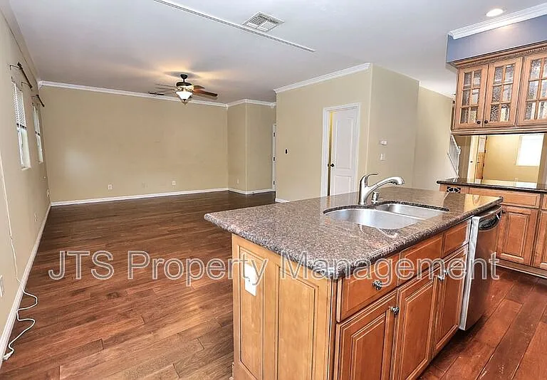 3657 24th St — Photo 17