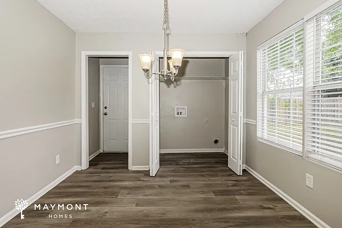 191 Marsh Glen Dr — Photo 6