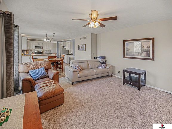 5th image of 3800 W Springview Rd