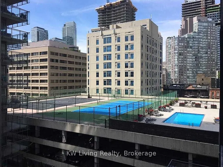17 Dundonald St #509 — Photo 24