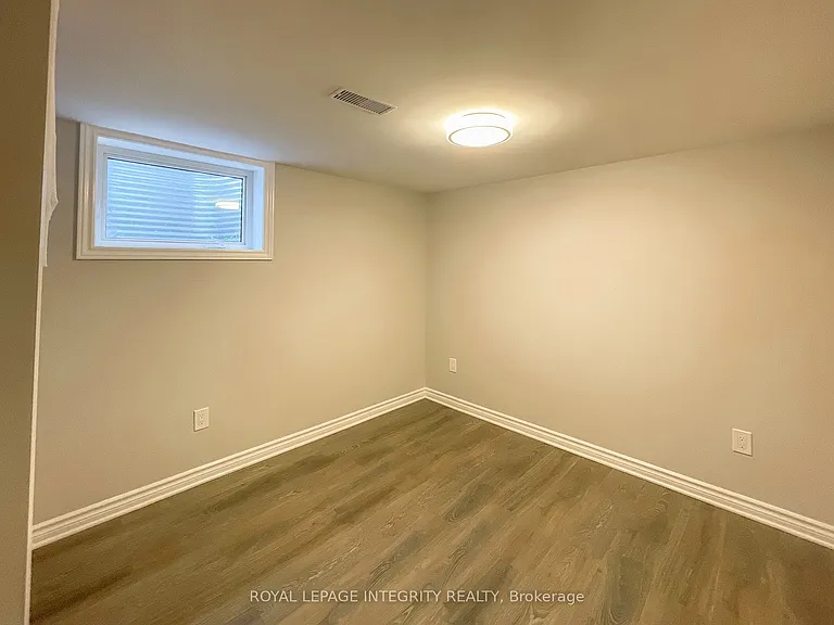 3420 Albion Rd S #B — Photo 8